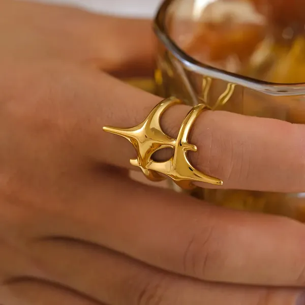 Gold_Shine_On_Rings_For_Women